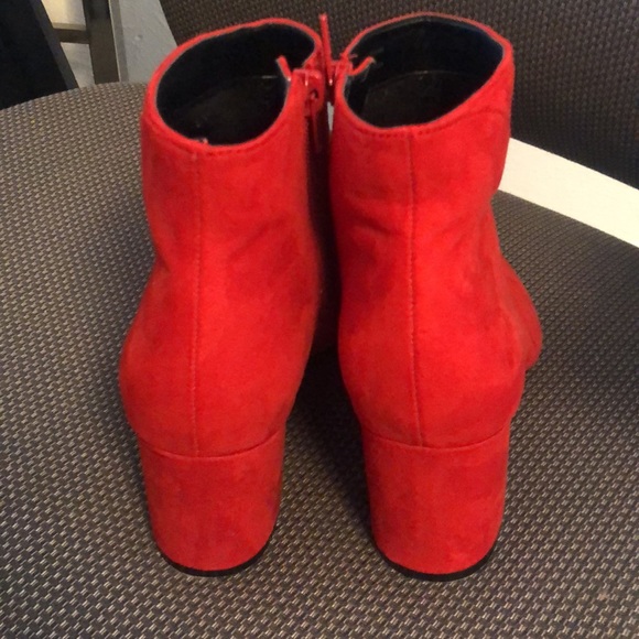 Red booties - Picture 4 of 5